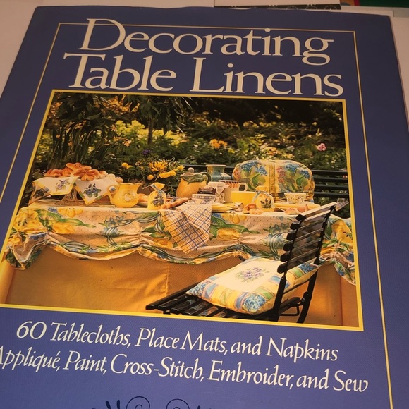 Decorating Table Linens- hardcover- amazing amount of table linens to make- used - Picture 9 of 9